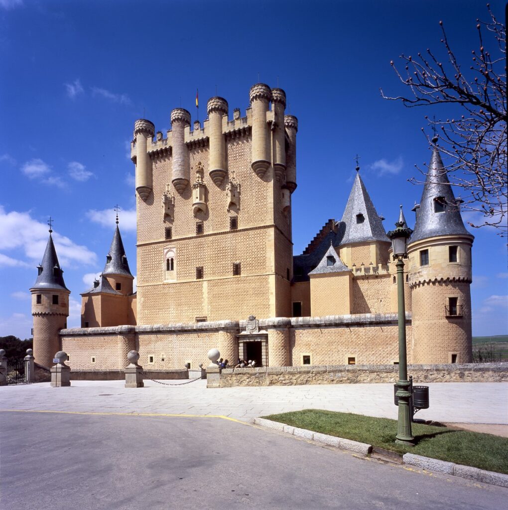 alcazar de segovia en autoccaravana